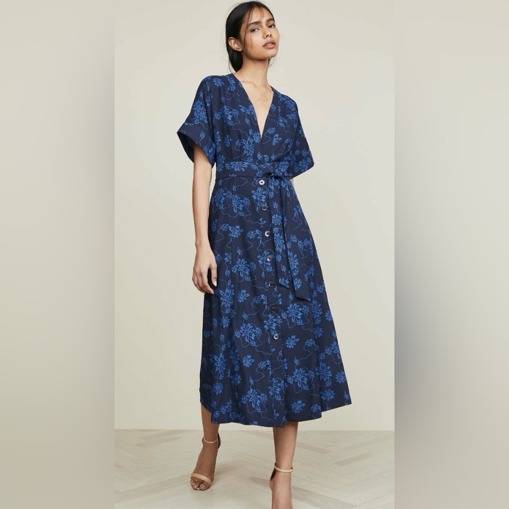 Equipment Dress $450 MSRP Size 4